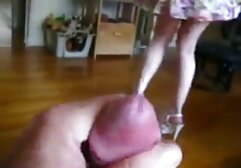 Whores get satisfaction japanese porn mobile on a park bench